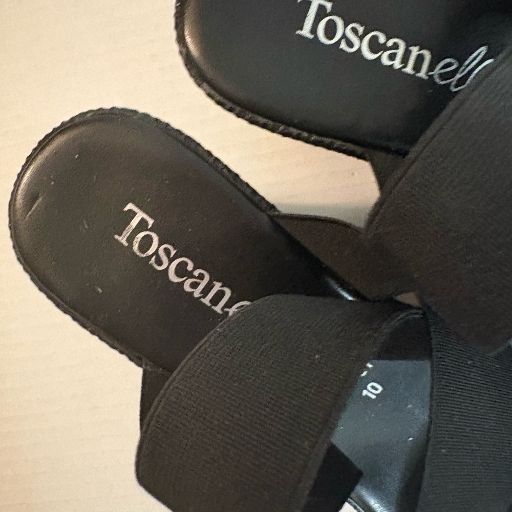 Toscanella Italy Women's 10 Black Strap Stretch Wedge Sandals